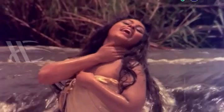 Veteran Mallu Hot Bath in river