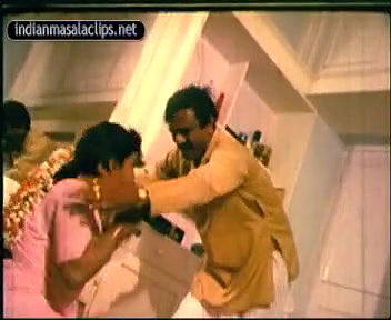 yester_shakeela_indianmasalaclips_net_729992