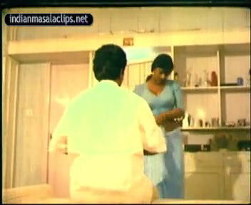 yester_shakeela_indianmasalaclips_net_729992