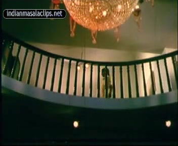 yester_shakeela_indianmasalaclips_net_729992