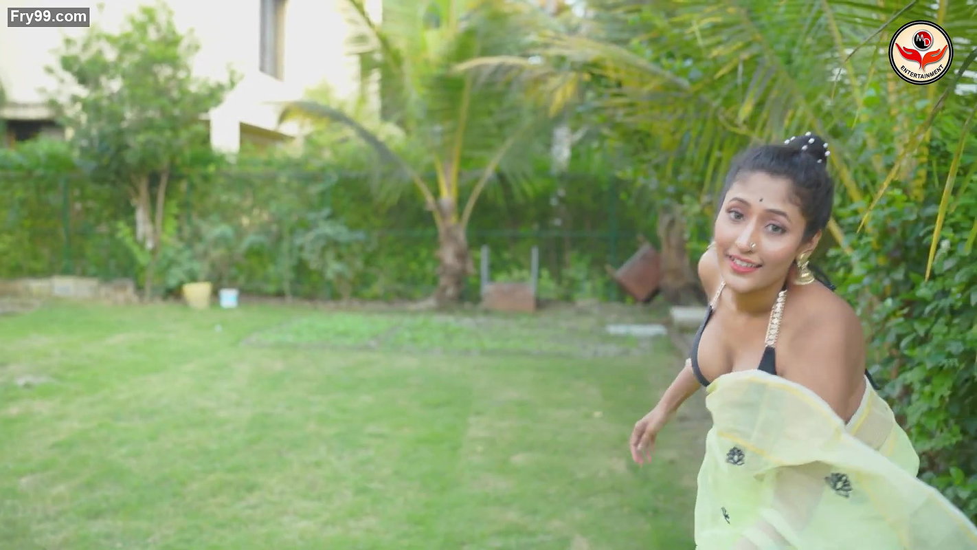 Smita Sana Md entertainment hot saree shoort