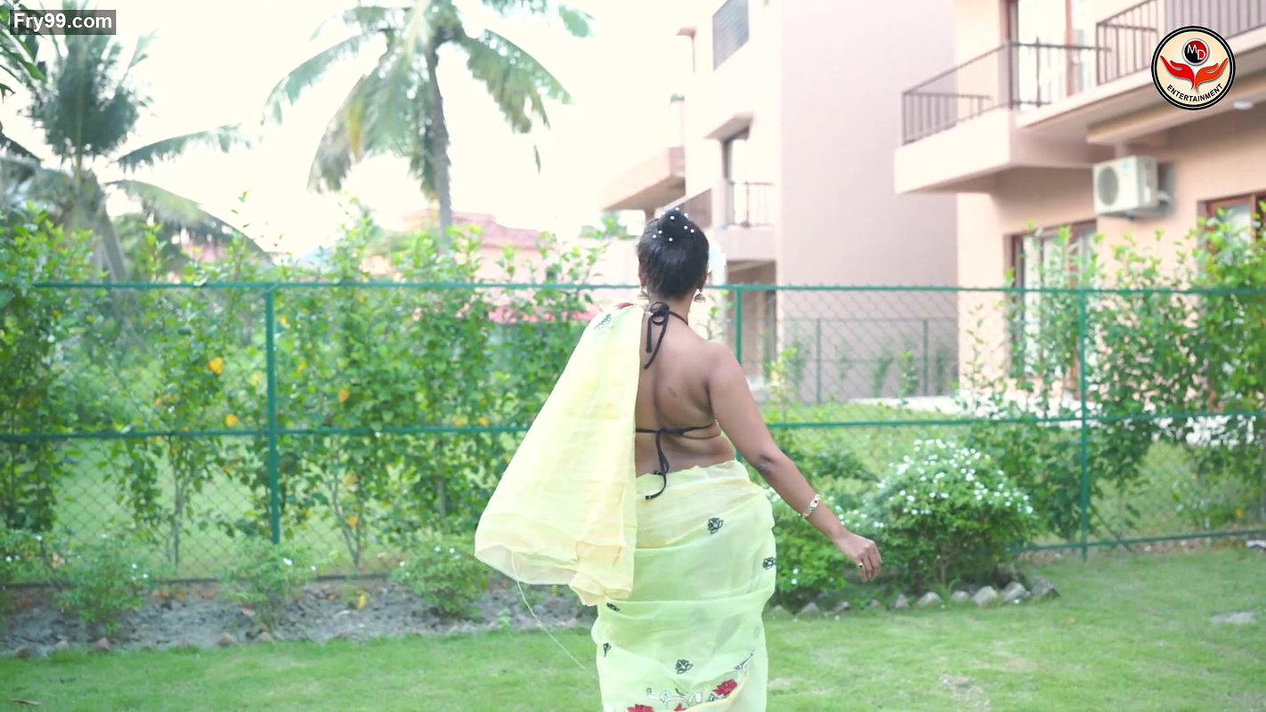 Smita Sana Md entertainment hot saree shoort