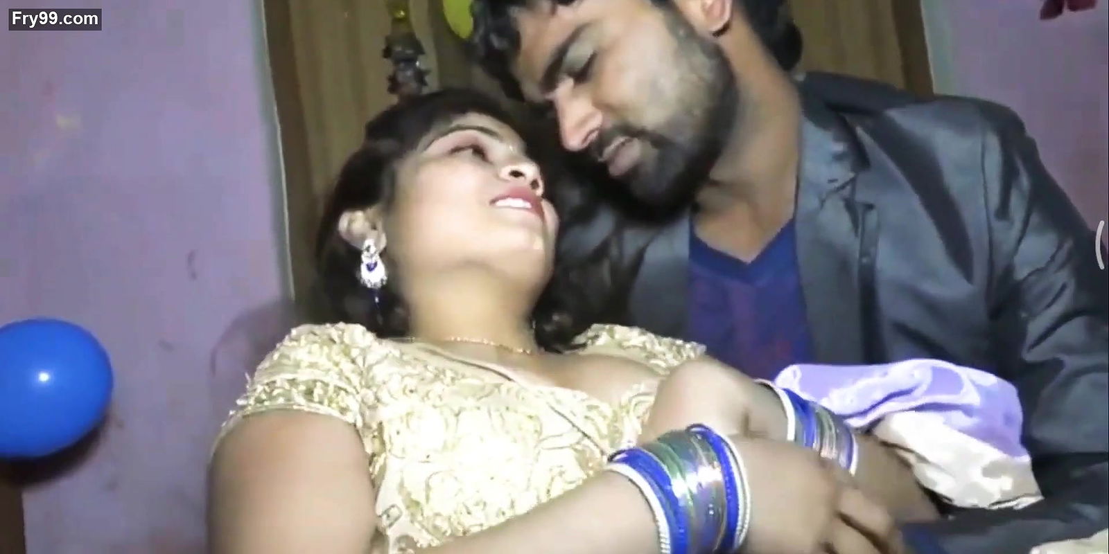 Bhojpuri kissing song shooting