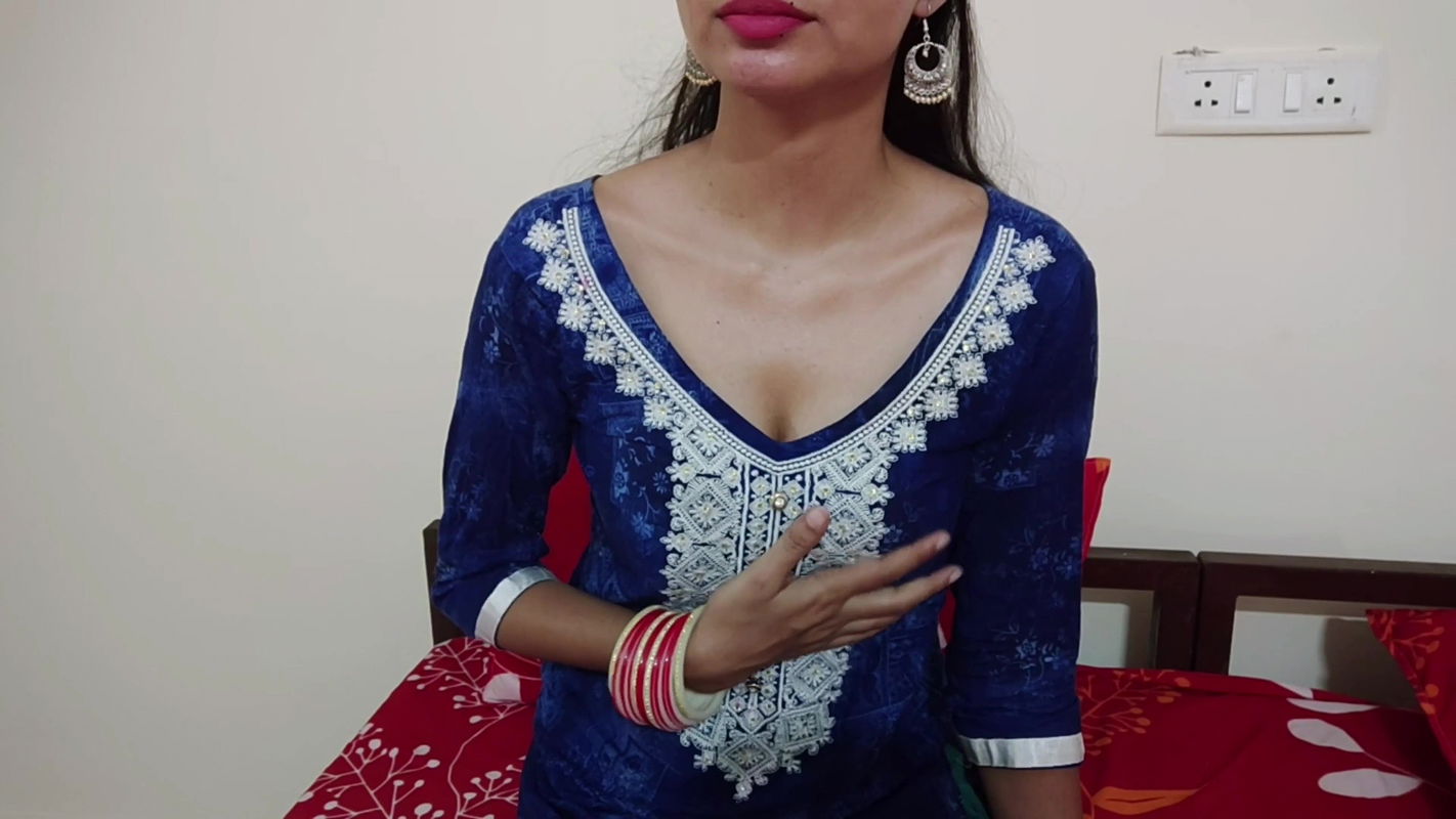 4K Ultra HD – 17 Mins of Indian College girl Sexy Show