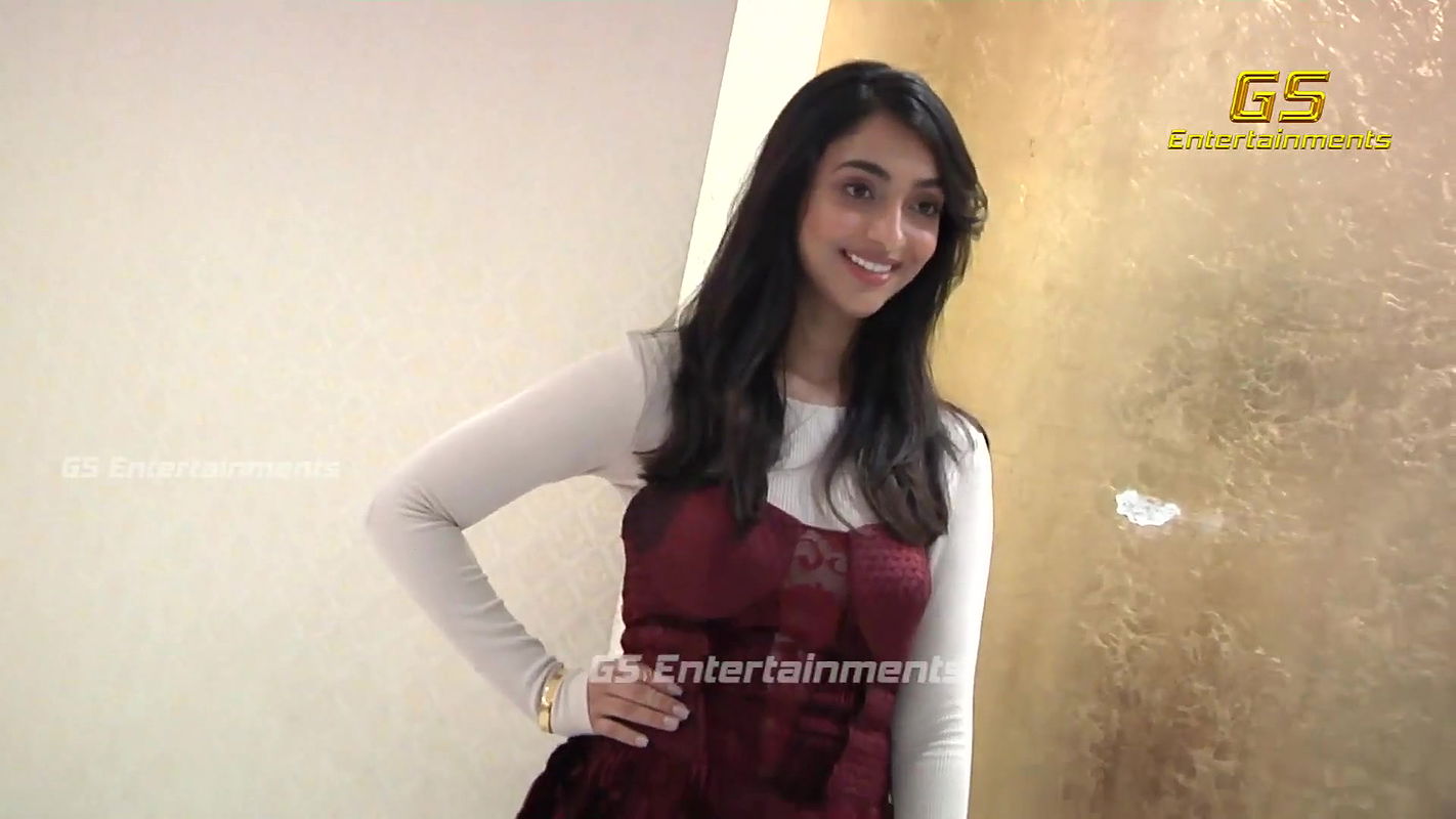 Actress Amrin Qureshi Latest PhotoShoot.mkv