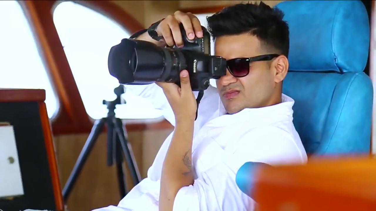 ADAH SHARMA TURNS UP THE HEAT – THE MAN APRIL 2018