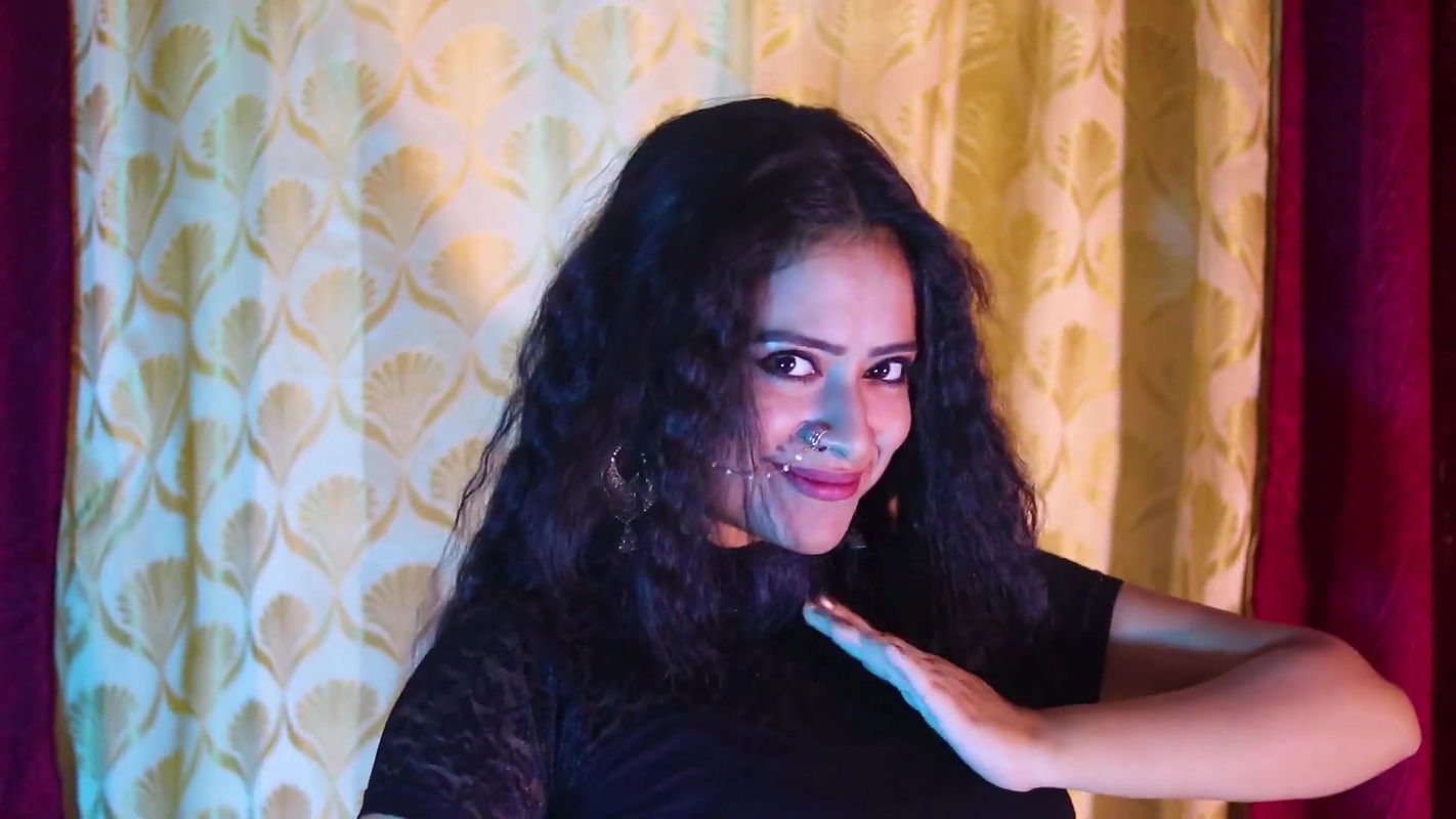 Ayesha bhattacharyaBelly Dance  on Pani Pani