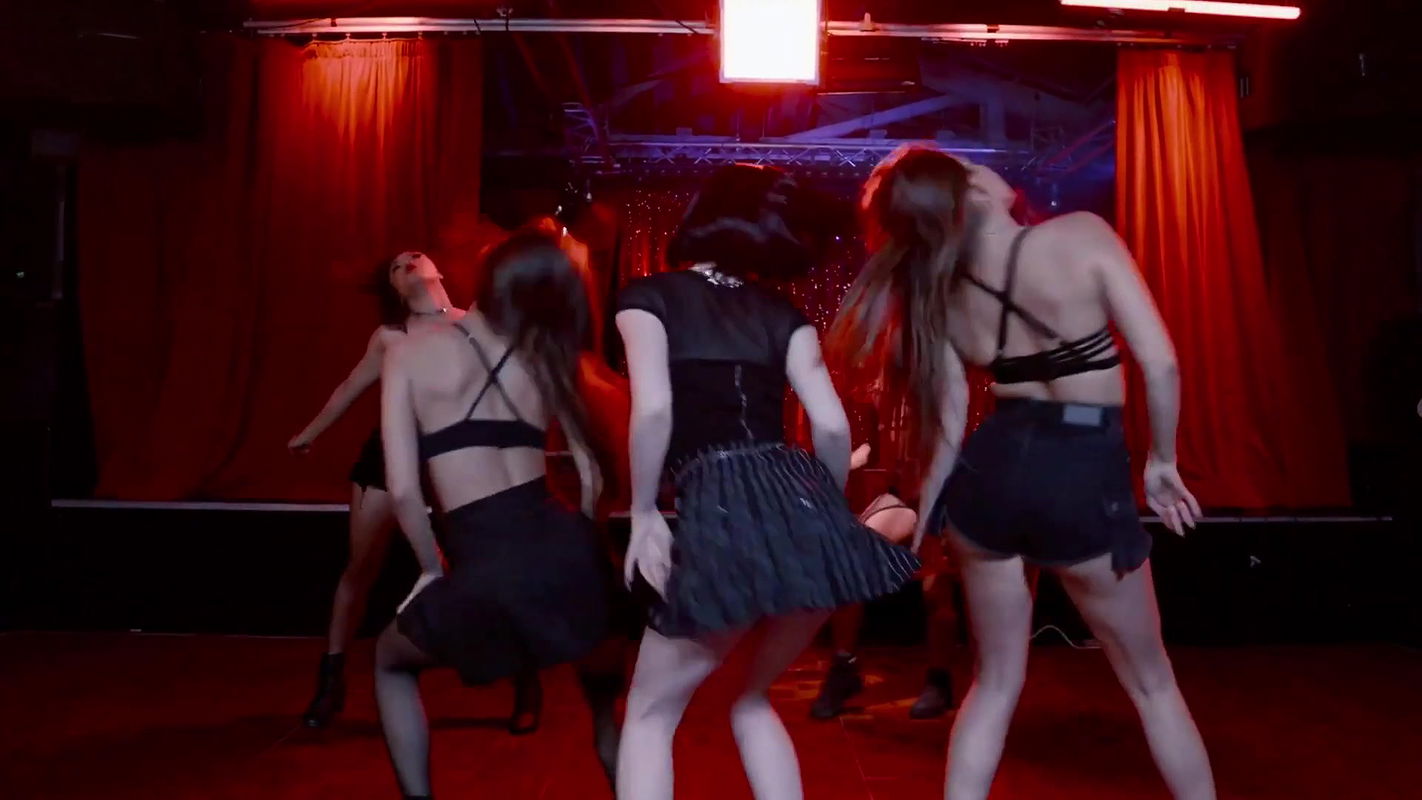 Dancer dytto upskirt black panty