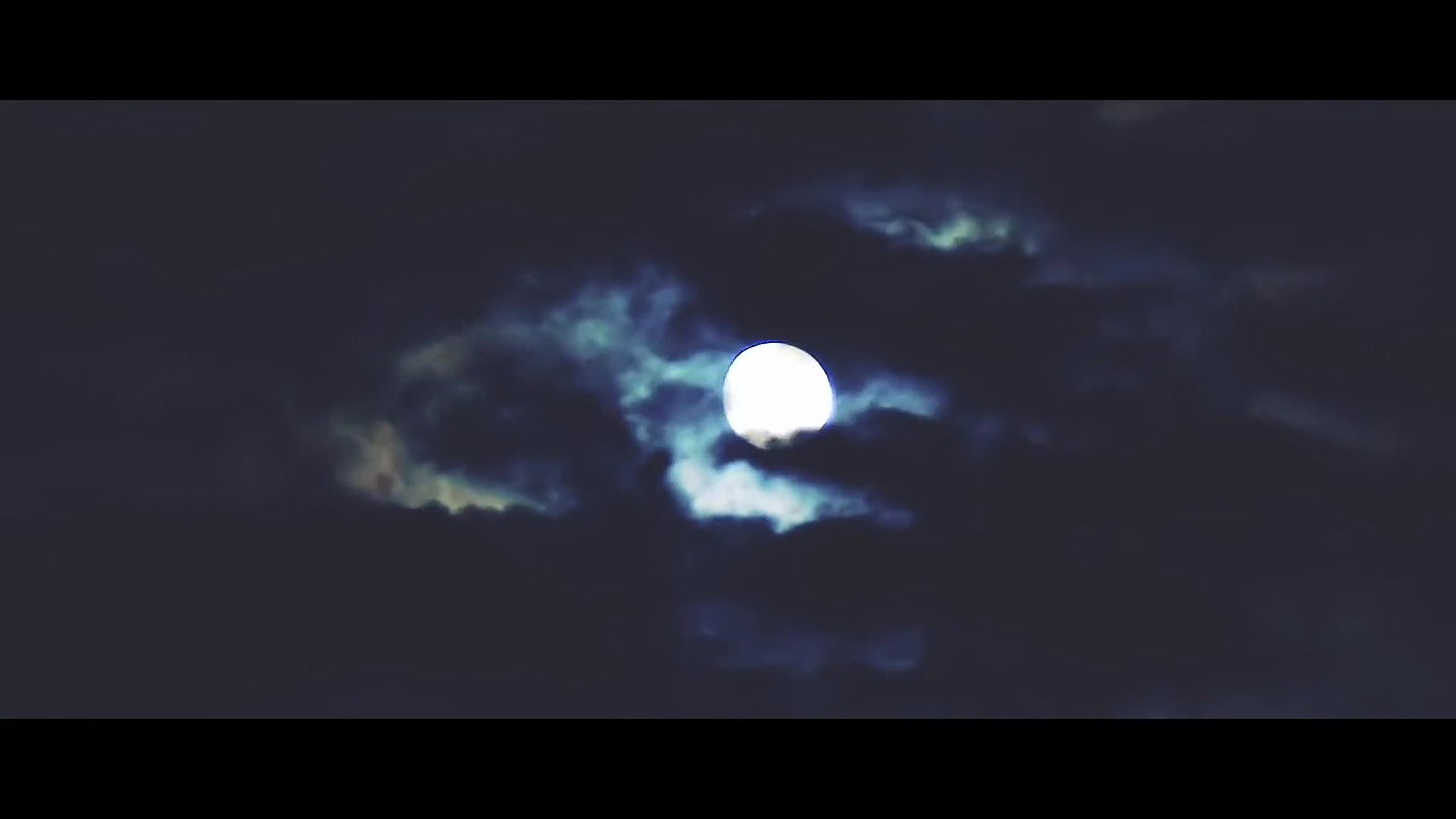 Emilia Clarke Sexiest Woman Alive 2015.mkv