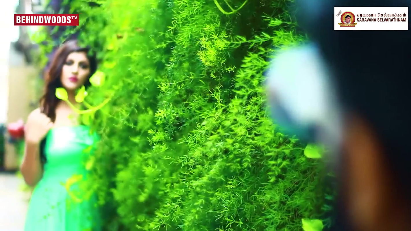 HOT VIDEO_ BIGG BOSS Yaashika Aanand HOTTEST Photo Shoot Making ( 1080 X 1920 )