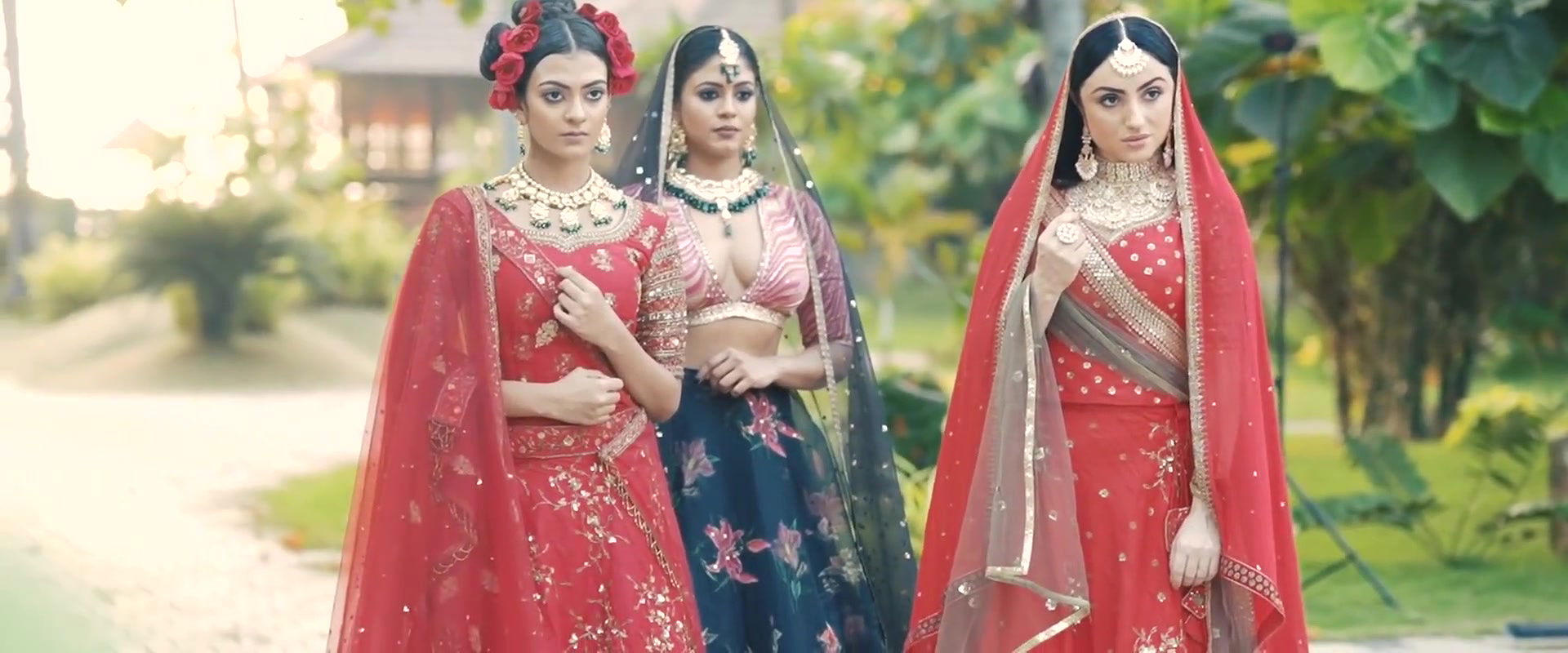 Iniya Hot Photoshoot