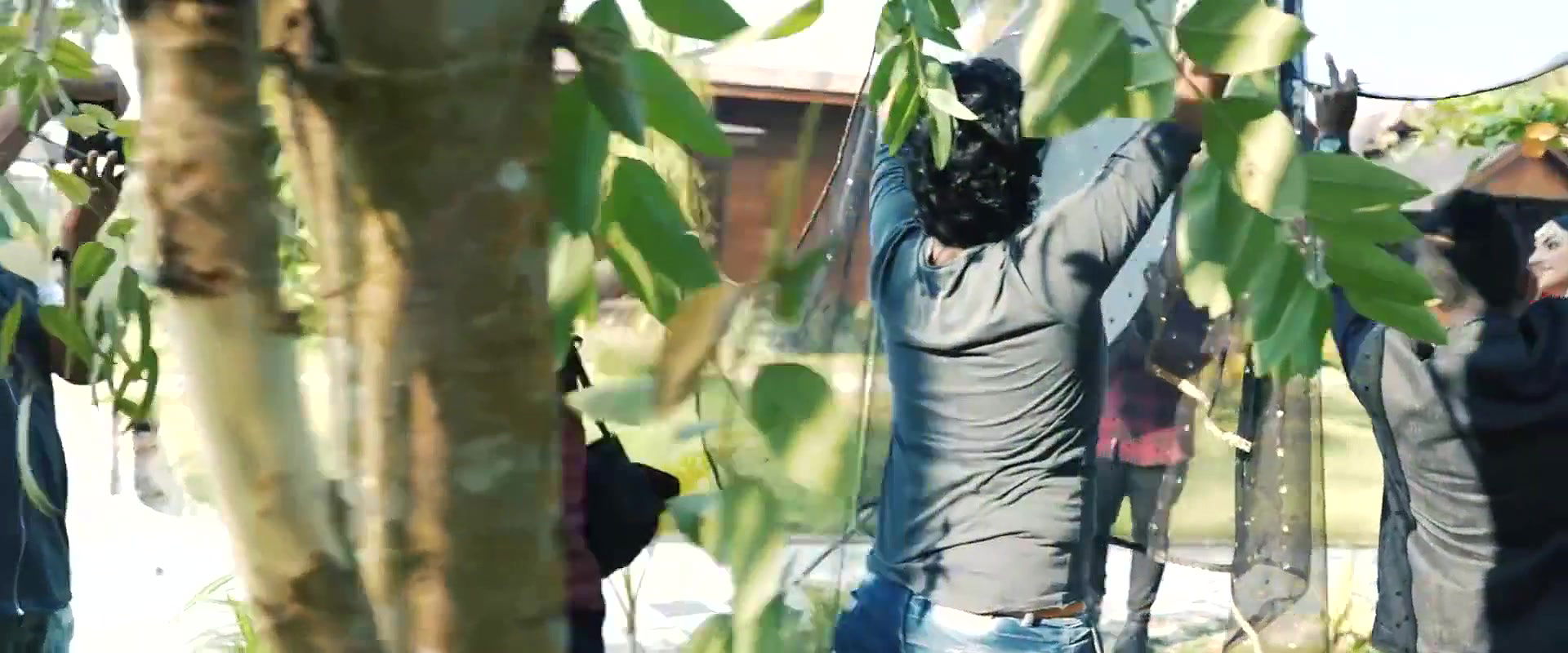 Iniya Hot Photoshoot