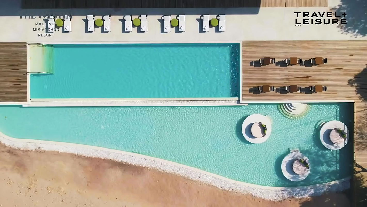 Janhvi Kapoor hot photoshoot BTS