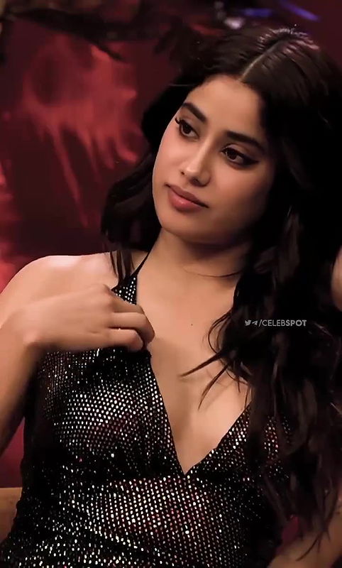 Janhvi no bra