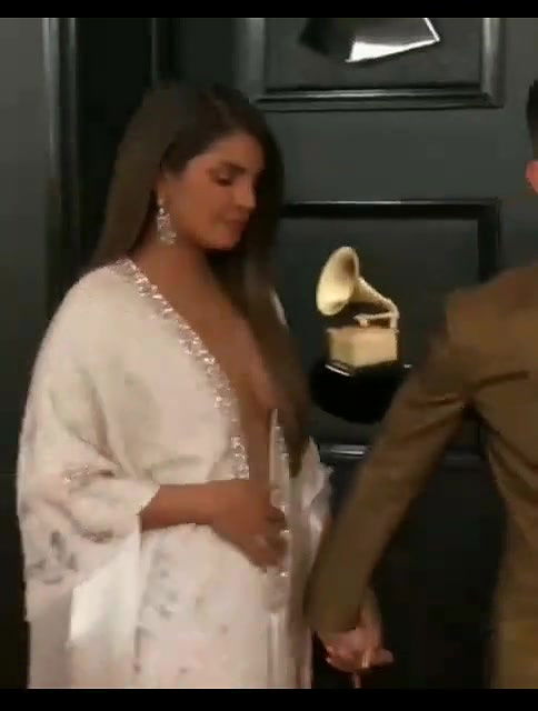 Priyanka Chopra Goes Super Hot BOLD