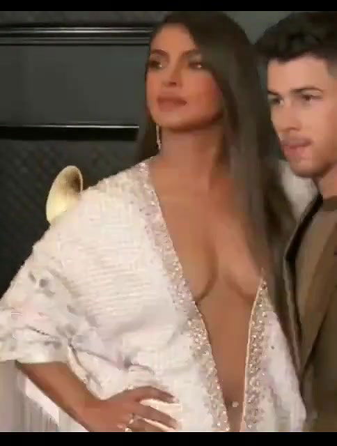 Priyanka Chopra Goes Super Hot BOLD
