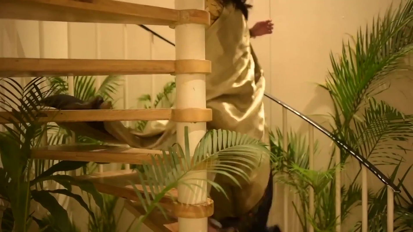 Shruti Haasan Best Photo Shoot Video She looks Hot and Stunning in every BTS