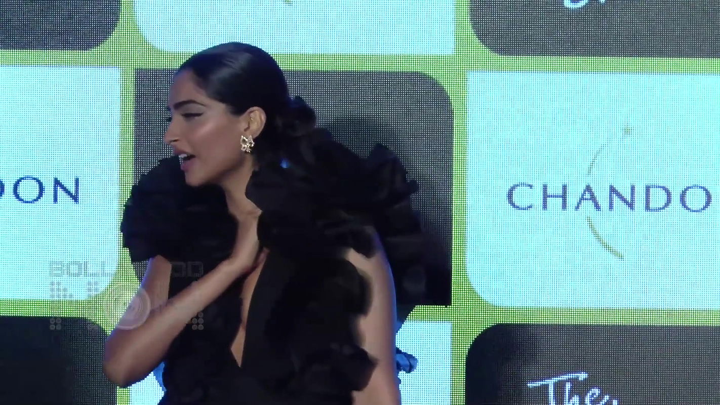 Sonam Kapoors SHOCKING Wardrobe Malfunction At An