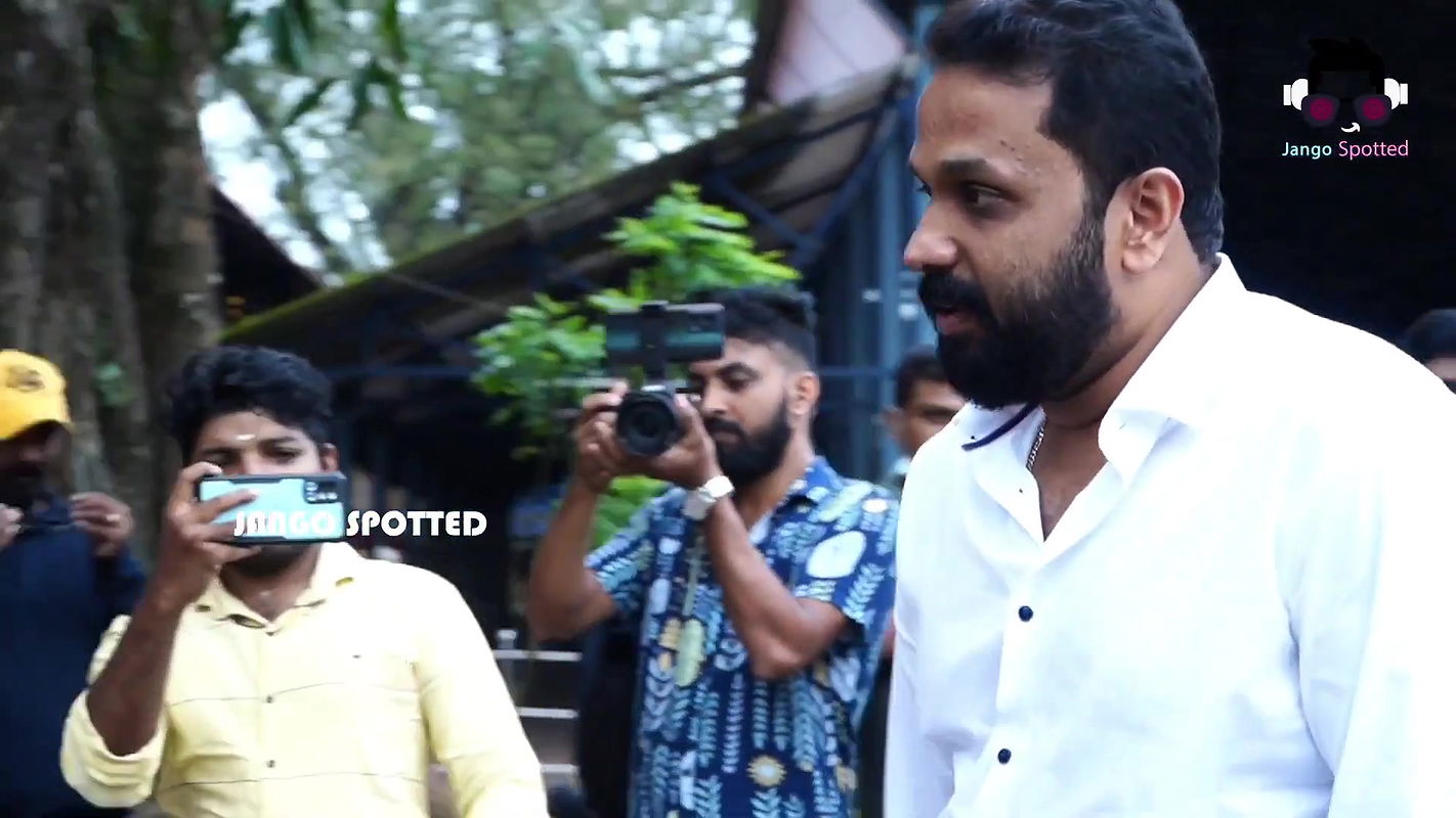 Tamannah Sexy Mlky Boobs & Back in String Blouse