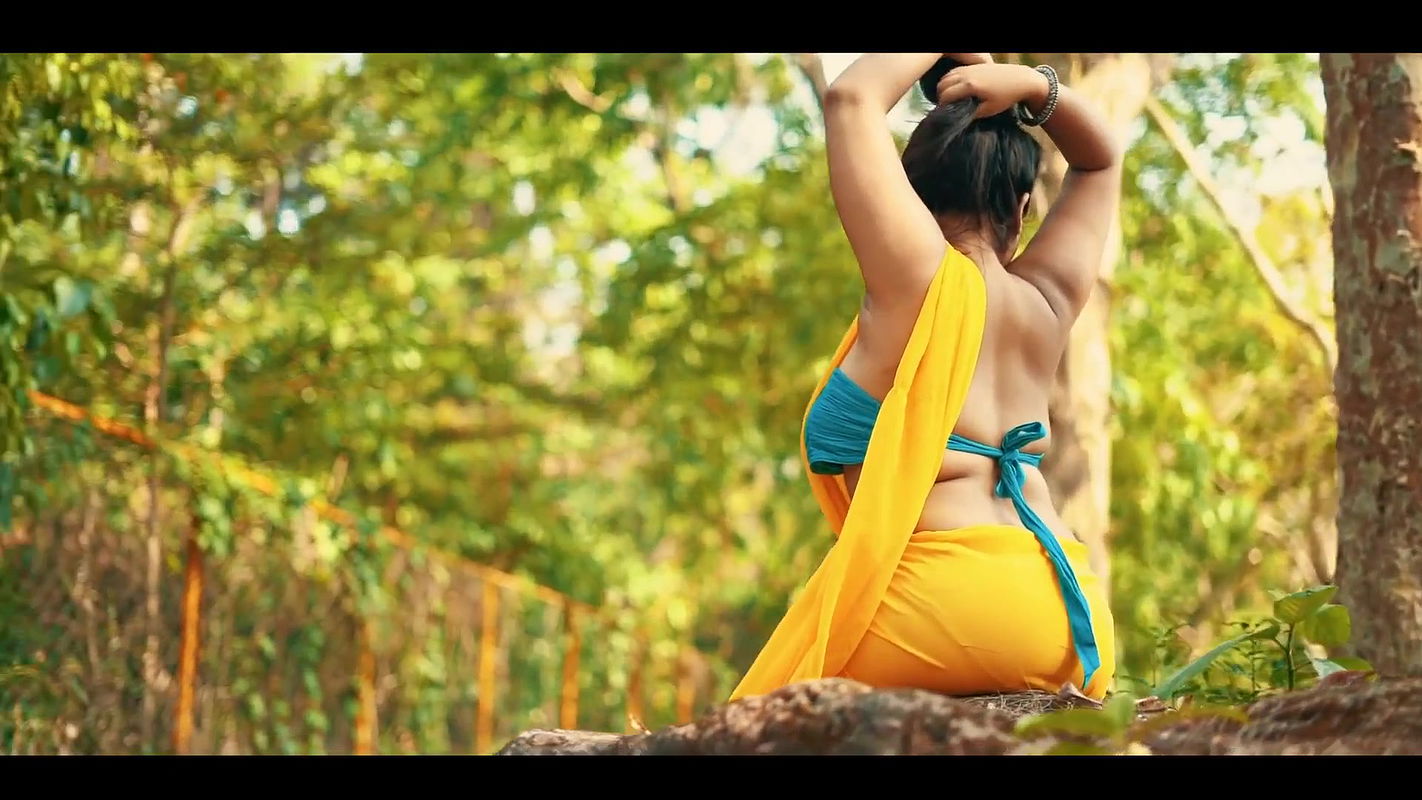 Uncut Monalisa big navel boobs ultra low hip chubby navel