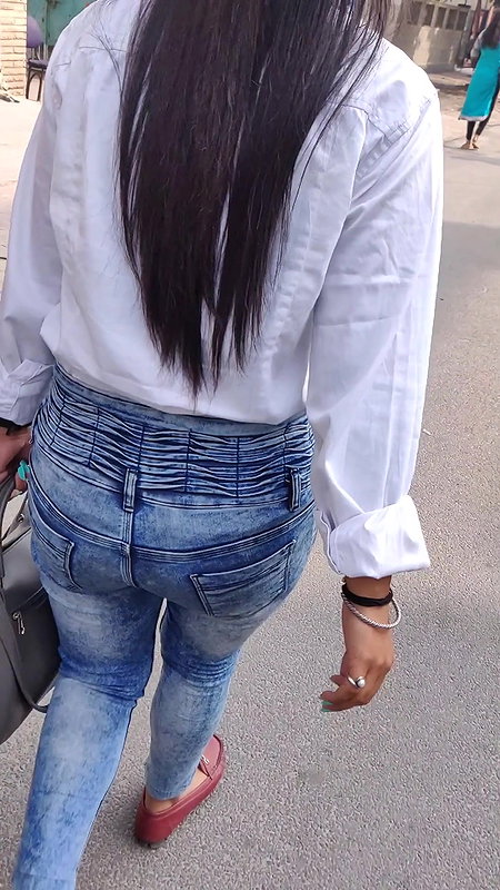 ass cheeks in slow motion