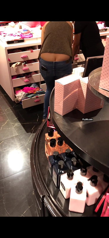 Ass crack in store