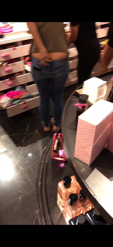 Ass crack in store
