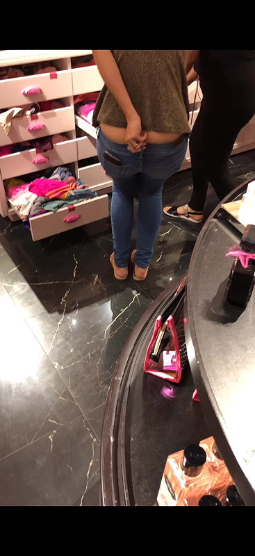Ass crack in store