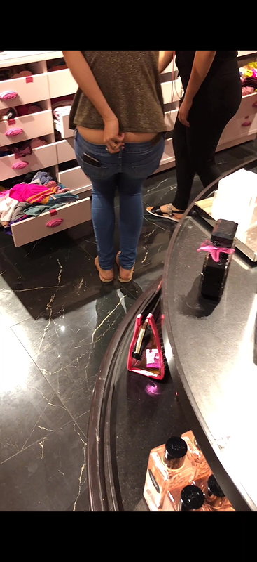Ass crack in store