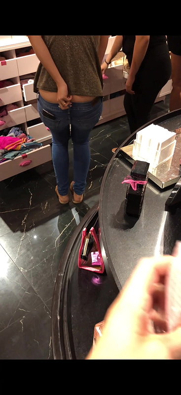 Ass crack in store