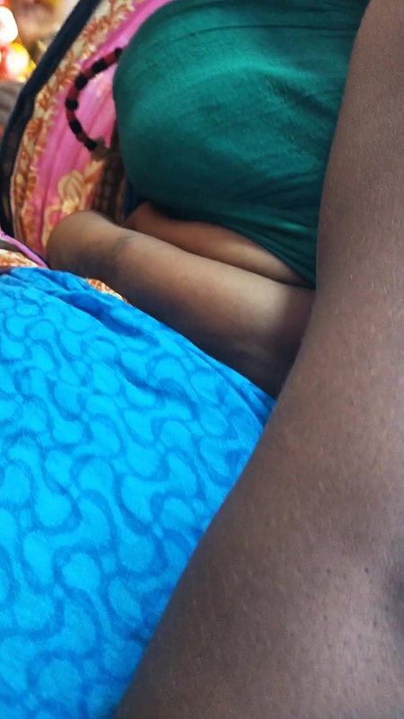 auntys hot side view