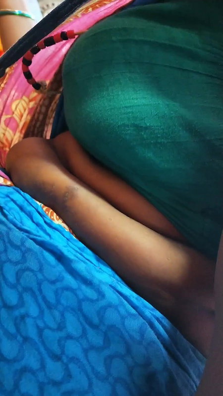 auntys hot side view