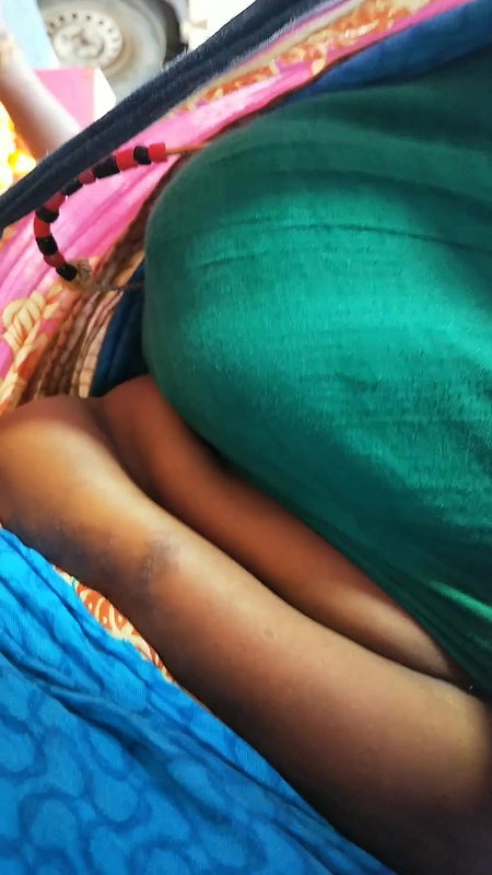 auntys hot side view