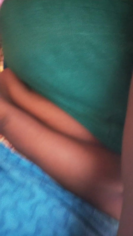 auntys hot side view