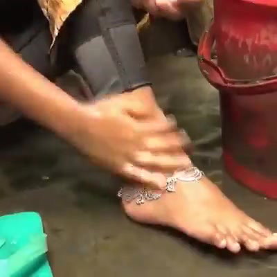 Bangladeshi Girl Hot Bath