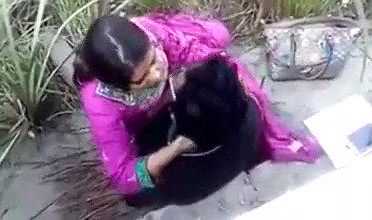 banglore lovers romance in outdoor secretly recorded by unknown guy