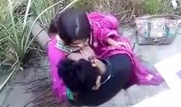 banglore lovers romance in outdoor secretly recorded by unknown guy
