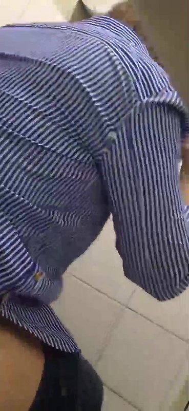 beautiful-pissing-full-nude-ass-capture-in-hid