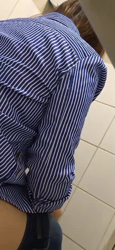 beautiful-pissing-full-nude-ass-capture-in-hid