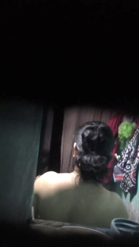 bhabhi-full-nude-at-night-wearing-underwear-go