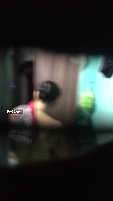 bhabhi-nude-mms-captured-in-changing-room