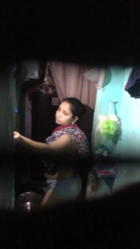 bhabhi-nude-mms-captured-in-changing-room