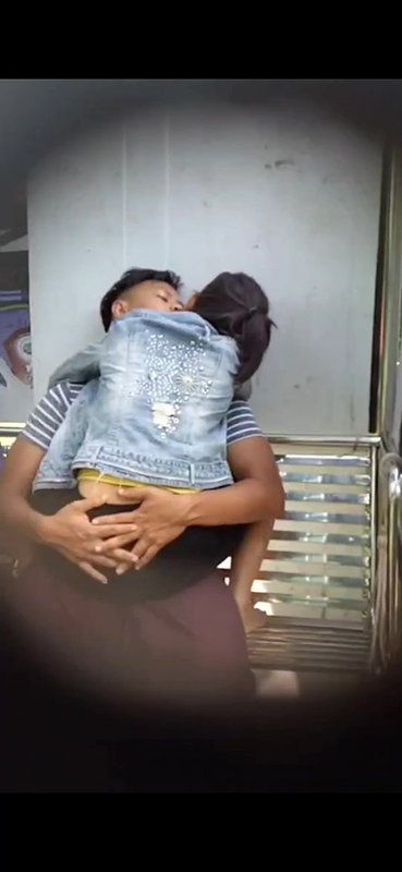 Couple caught romancing, smooching, fingering outdoor