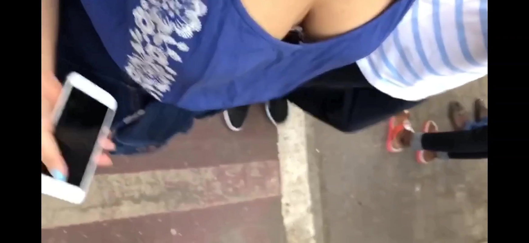 Desi babe cleavage and boob capture from top