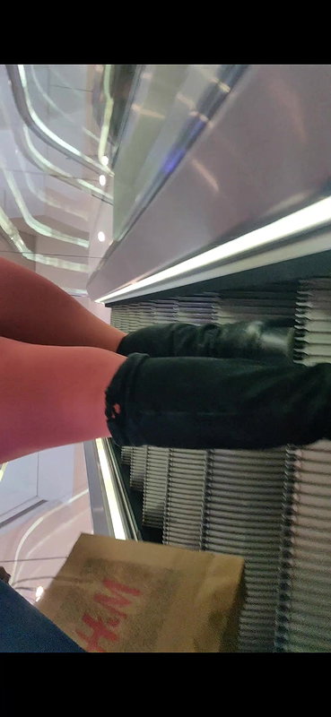 Desi Babe huge Ass shape clear show in tight pants