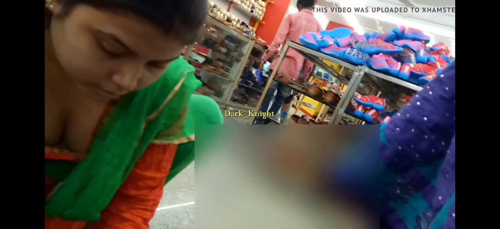 Desi babe huge cleavage and boob show in store