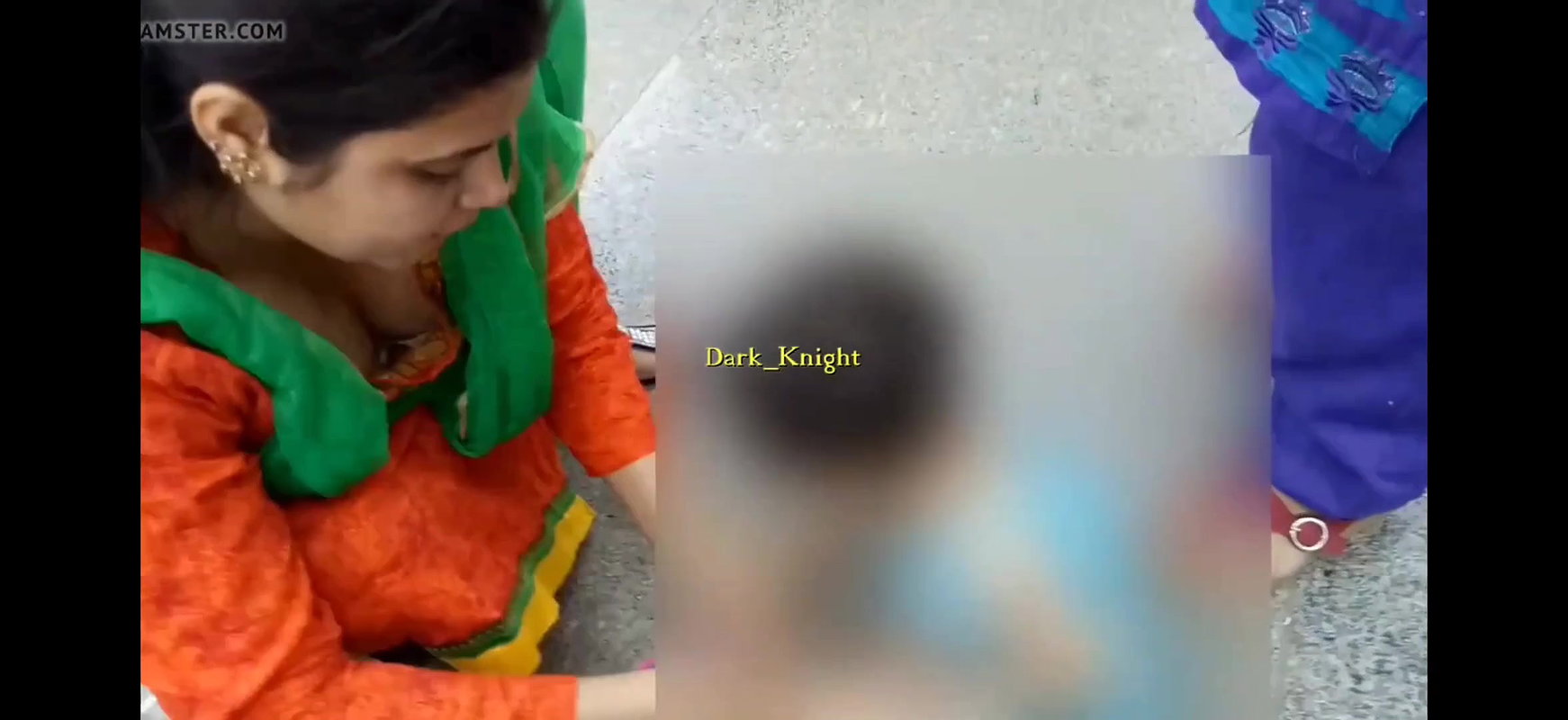 Desi babe huge cleavage and boob show in store