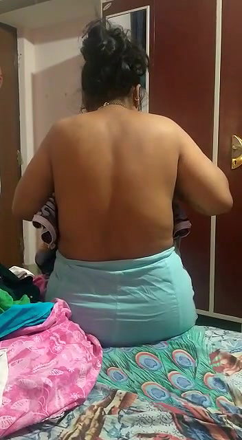 Desi bhabhi nude captured