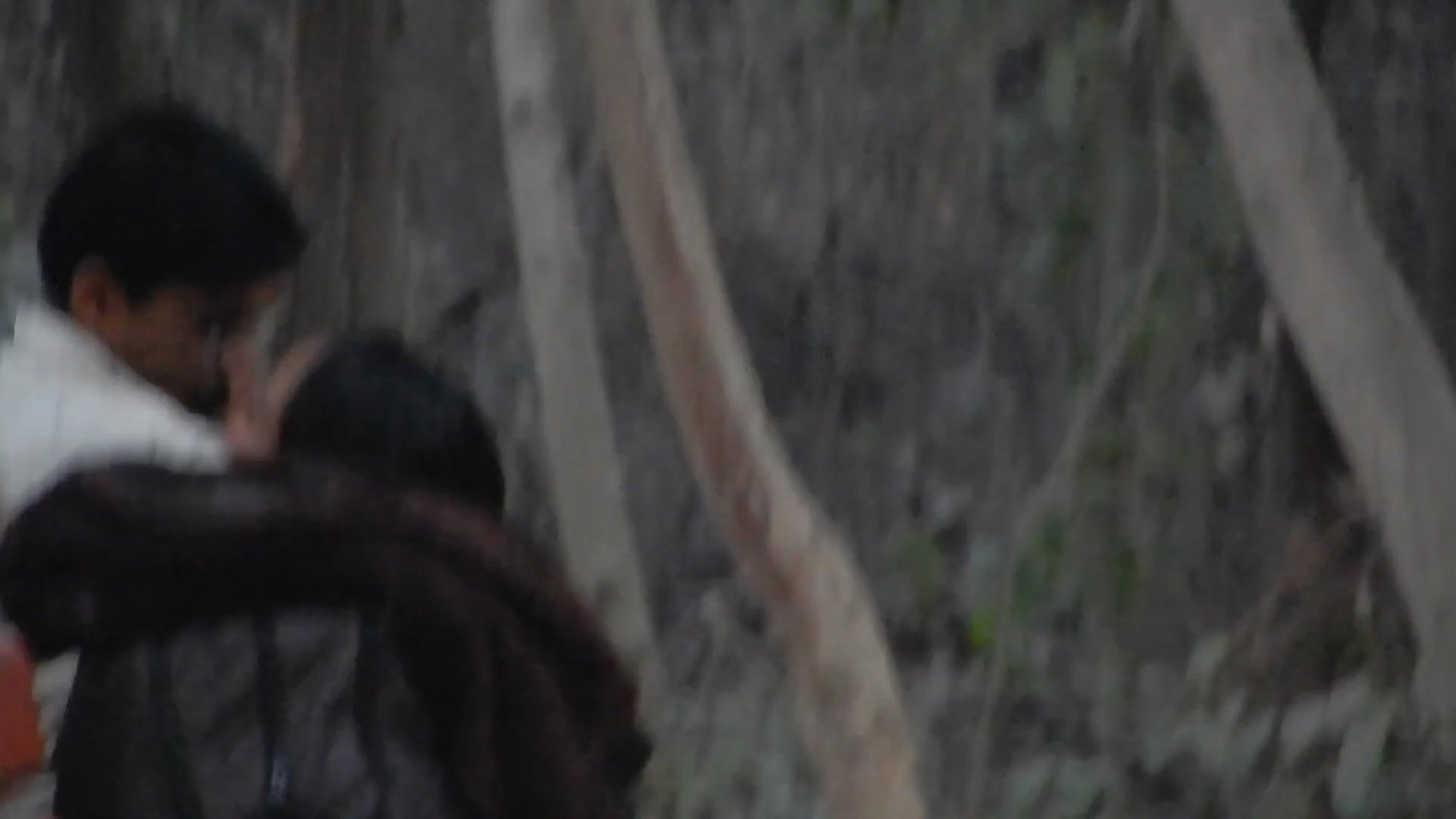 Desi couple smooching non-stop in nearby park – secretly captured.MP4