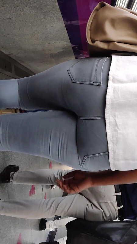 Desi girl big Ass cheeks swinging in slow motion